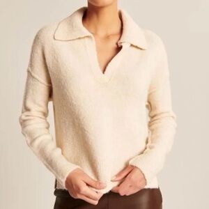 Abercrombie and Fitch beige textured notch-neck sweater